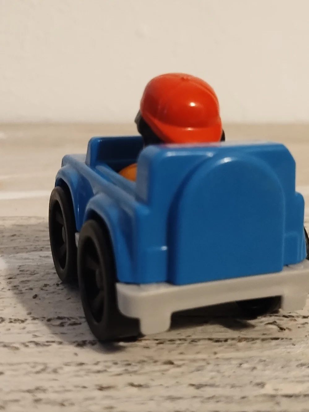 Fisher-Price Little People Wheelies Blue Car Jeep with Boy 2014 Rare